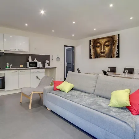 La Serenade Numero 2 Holiday home Montreuil (Seine-Saint-Denis)