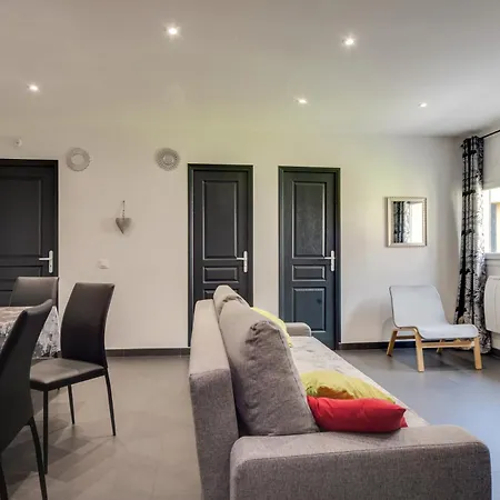 La Serenade Numero 2 Holiday home