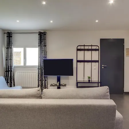 Holiday home La Serenade Numero 2 Montreuil (Seine-Saint-Denis)